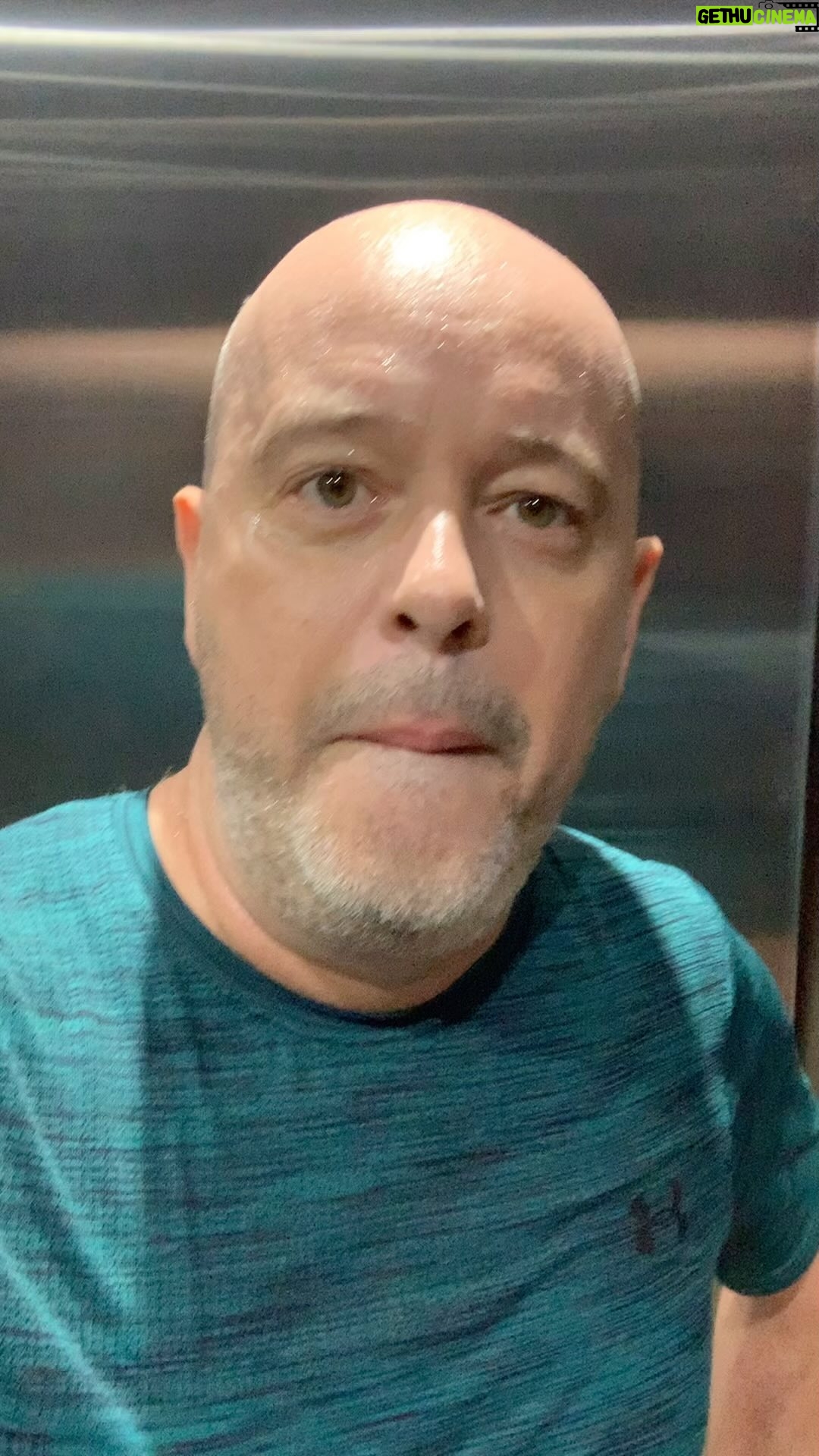 Alex Escobar - 1.8K Likes - Se movimenta, gente boa! Nunca foi treino!