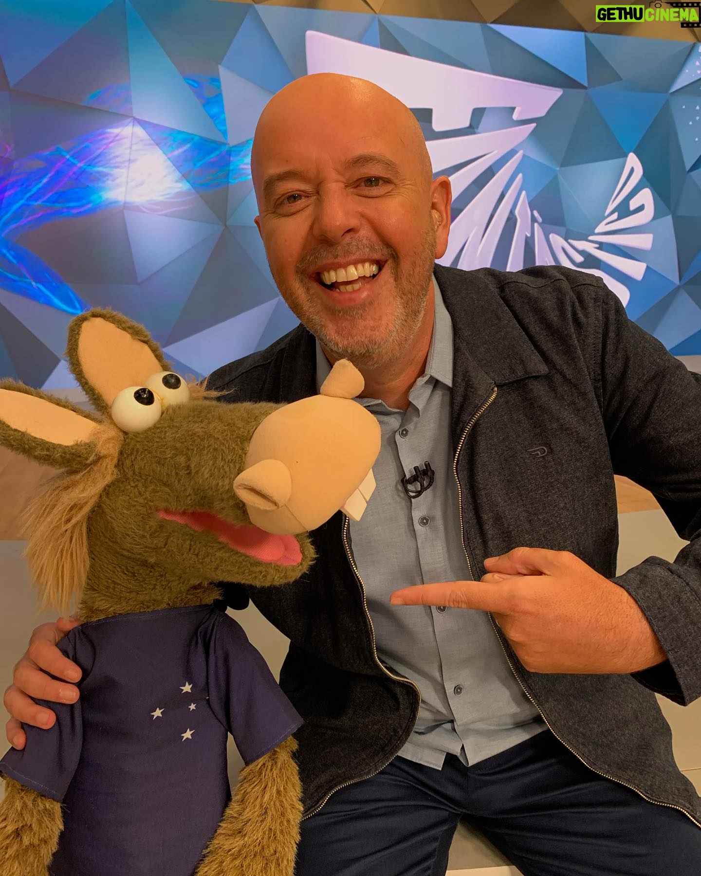 Alex Escobar - 3.3K Likes - Eles voltaram!!!! Os Cavalinhos mais queridos do Brasil!! Hoje fotinhas com os vencedores do domingo. @obabonecos