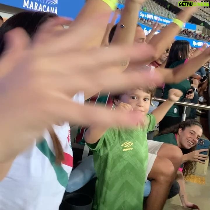 Alex Escobar - 11.2K Likes - Ontem foi dia de @fluminensefc . Viva o futebol! Amanhã os moleques viram a chave! É a vez do @americarjoficial