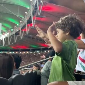 Alex Escobar Instagram - Ontem foi dia de @fluminensefc . Viva o futebol! Amanhã os moleques viram a chave! É a vez do @americarjoficial