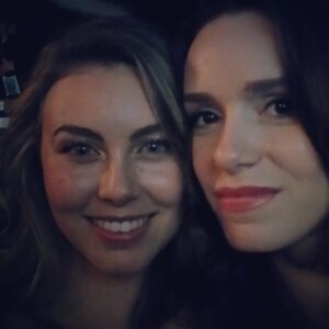 Alex Essoe Instagram - Waiting for the show to start @natmangolove