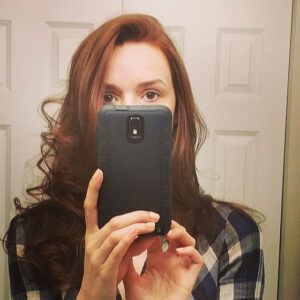 Alex Essoe Instagram - My hair is red now. #firstselfie #ihavenoideawhatimdoing