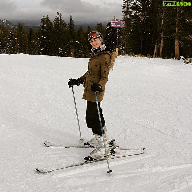 Alex Essoe - 156 Likes - That time I skied. Taken moments after wiping out. For like the 5th time. #snowbunny #ihavenoideawhatimdoing #peerpressure