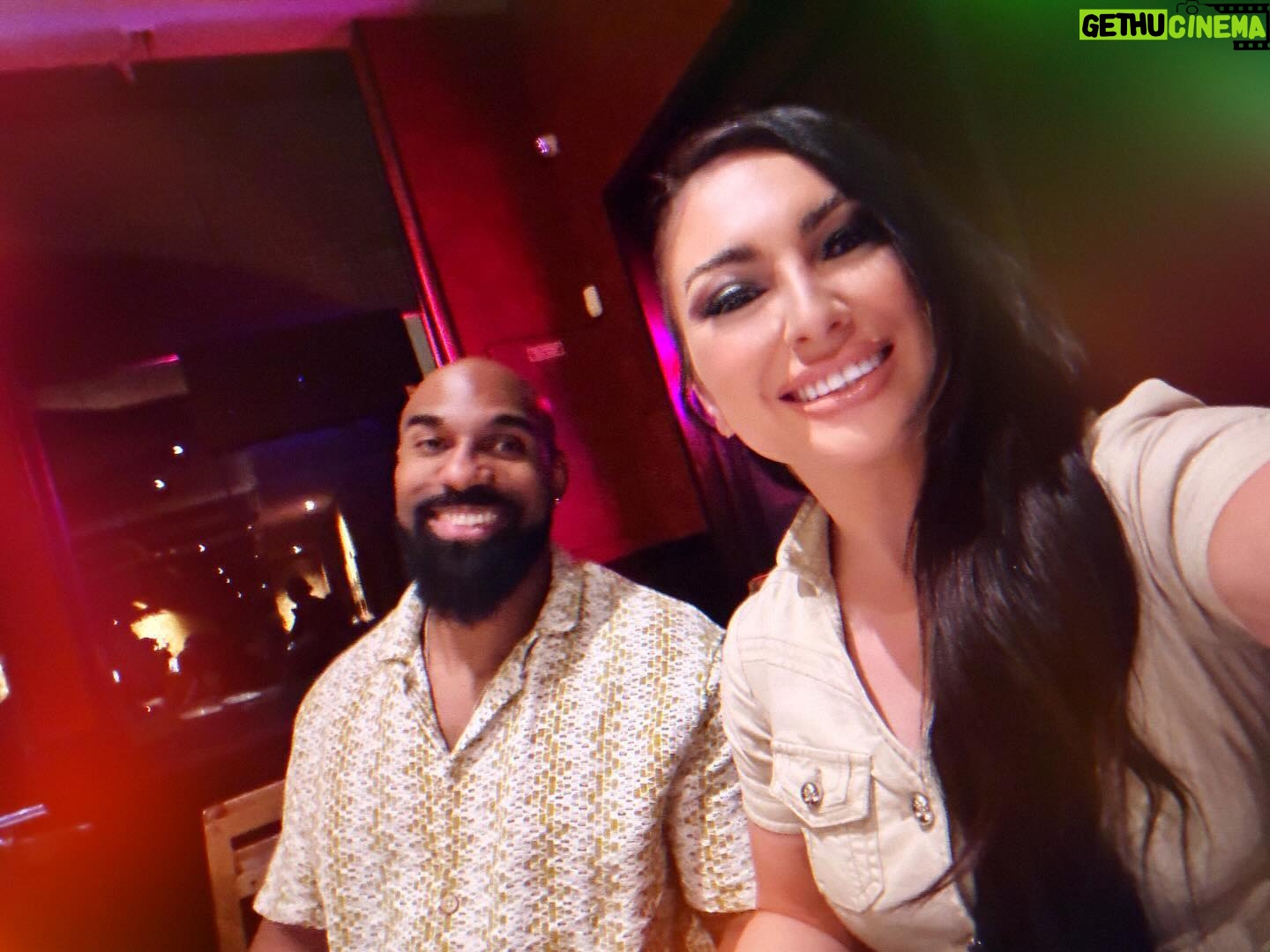 Alex Gracia - 1.4K Likes - Cheers to 4 years🥂♥️ Thank you for never streaming a 90 Day Fiance episode without me by your side, I love you!