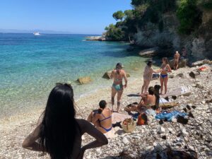 Alex MacNicoll Instagram - Ευχαριστώ πολύ 🇬🇷