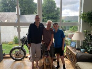 Alex MacNicoll Instagram - Few places make the hair on the back of my neck stand up…

Skye is one of them. Always a pleasure to see old family friends and the ancient land 🏴󠁧󠁢󠁳󠁣󠁴󠁿