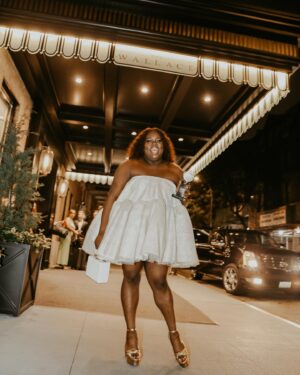 Alex Newell Instagram - I felt magical!! 
Hair @snatchinwigz 
Make-up @kellybellevue 
Dress @christopherpalunewyork 
Bag @brandonblackwoodnyc 
📸 @drewshade