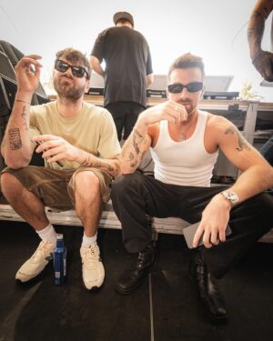 Alex Pall Instagram - 🤟
