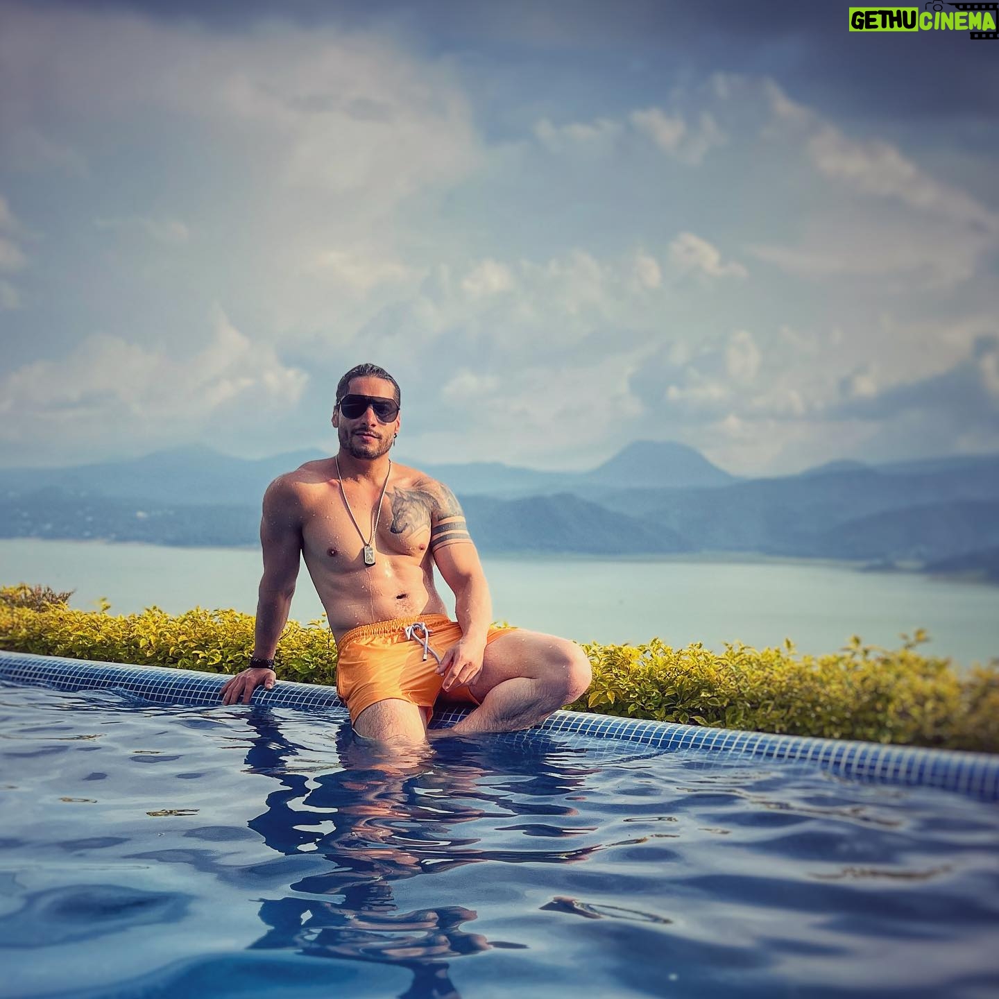 Álex Perea - 8.3K Likes - ✨🐺🙏🏻