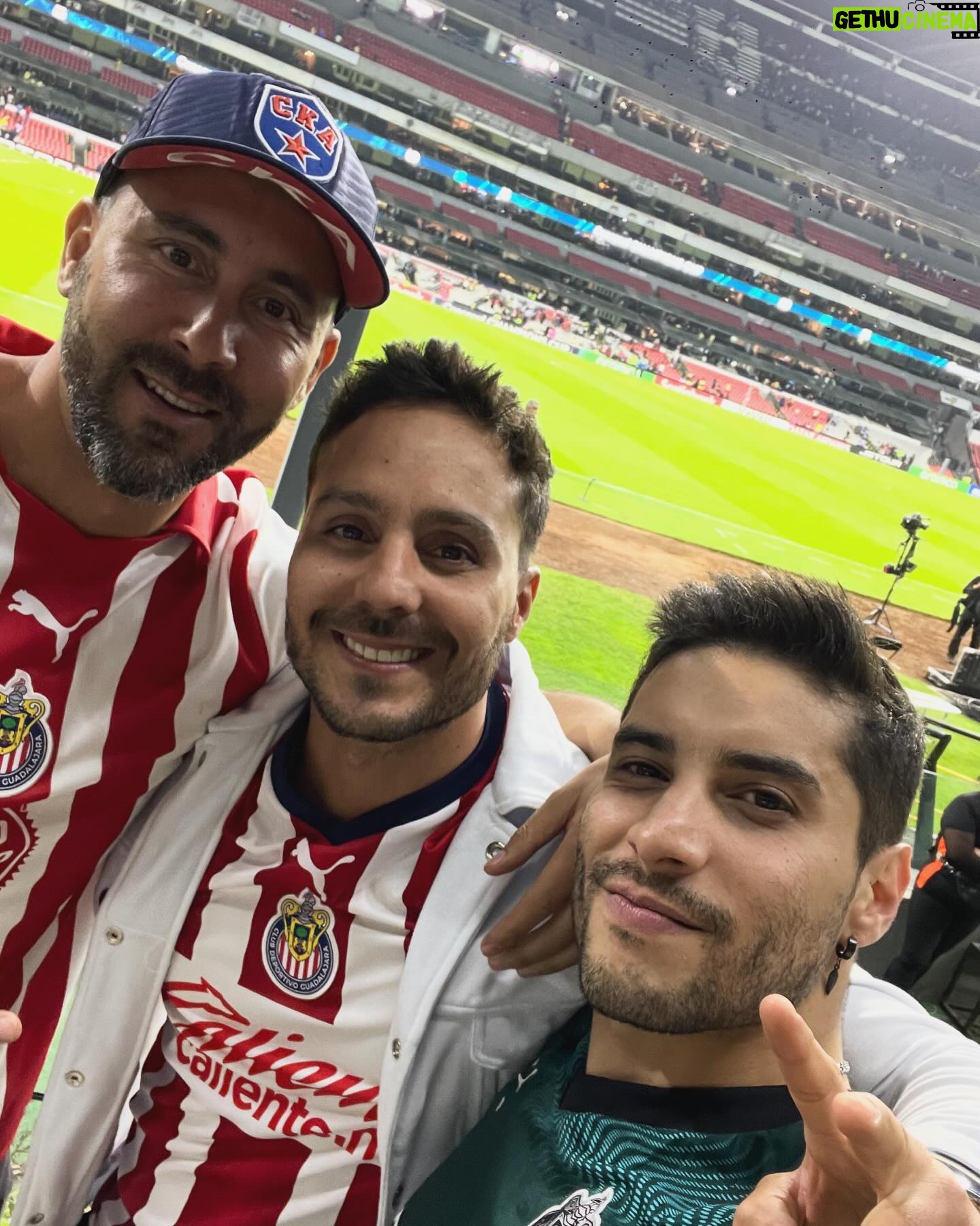Álex Perea - 27.6K Likes - Ganes o pierdas… 🫶🏻✨🙌🏻
