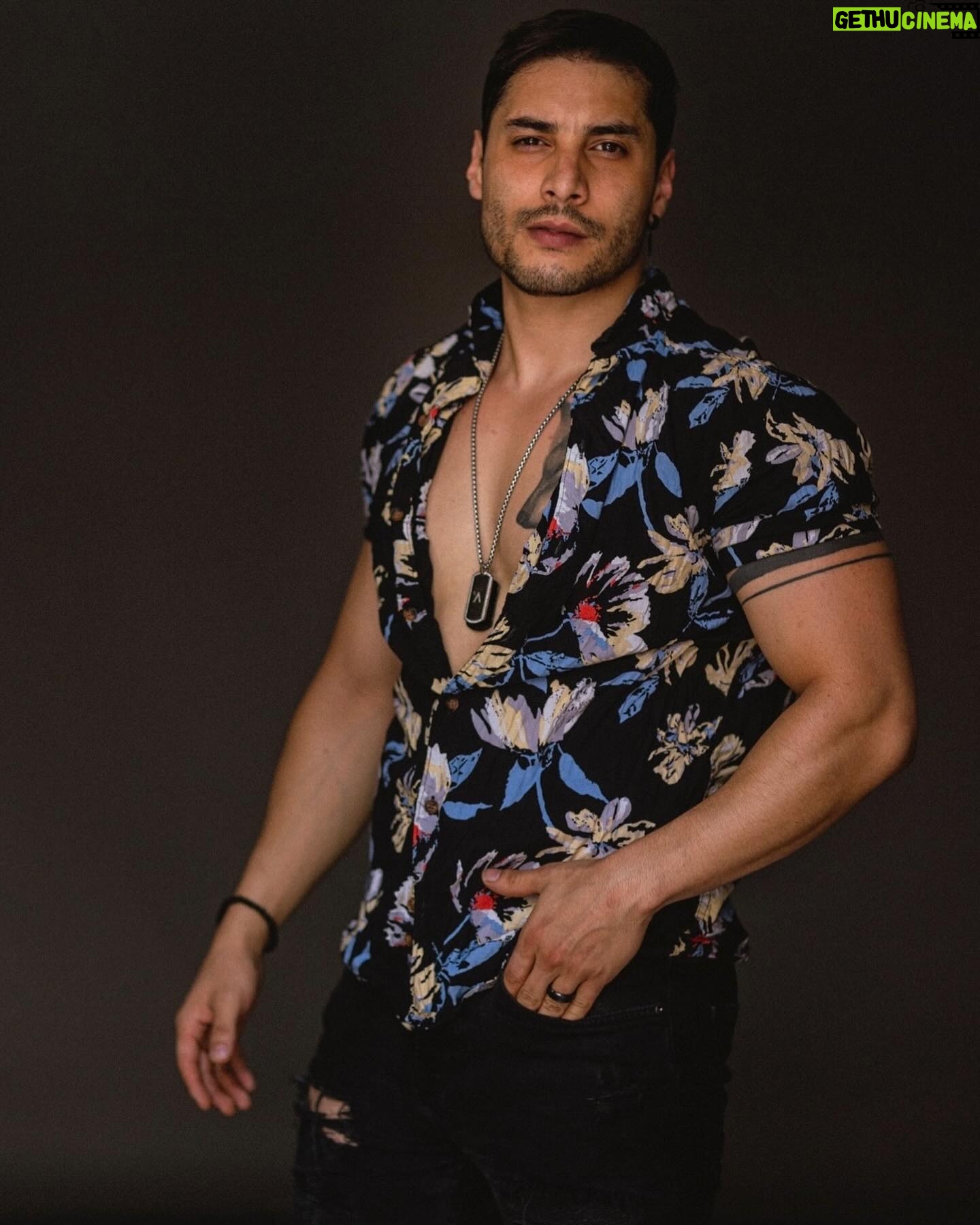 Álex Perea - 7.9K Likes - Fotos que nunca terminé por subir de mi talentoso @asdrubaal_ 📸 🙌🏻✨