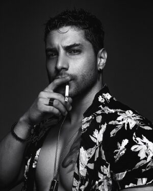 Álex Perea Instagram - 🖤✨

Fotografía @asdrubaal_ 📸
