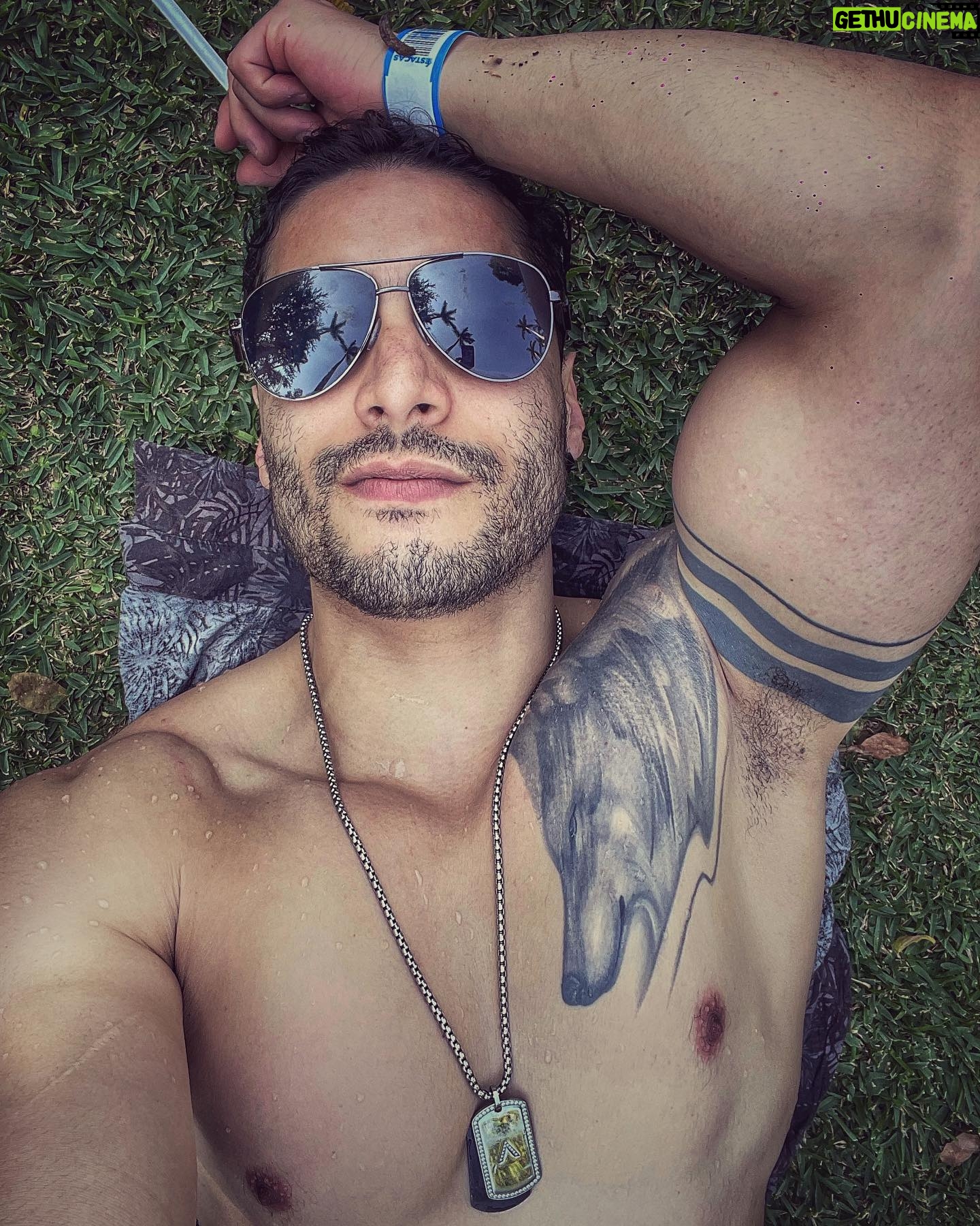 Álex Perea - 18.6K Likes - Antes de que muera yo… 🖤🐺