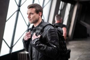 Alex Russell Instagram - All new episode one week out - next Friday 8/7c 👊🏼