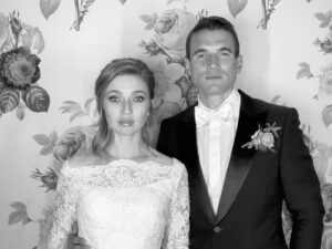 Alex Russell Instagram - get ready for wedding spam 💍