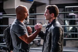 Alex Russell Instagram - What SWAT is really all about: family.

…aaaaaaaand maybe kick in’ a little ass 😄

Grateful for the fans, for this amazing journey and for my SWAT family.

If you haven’t seen last night’s goodbye episode, you can stream it now. I just watched it this morning and LOVED it.

#rollswat 👊🏼💥