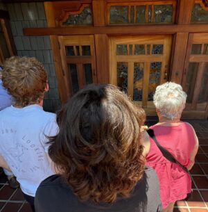 Alex Winter Instagram - Mom and the kids looking at stuff.