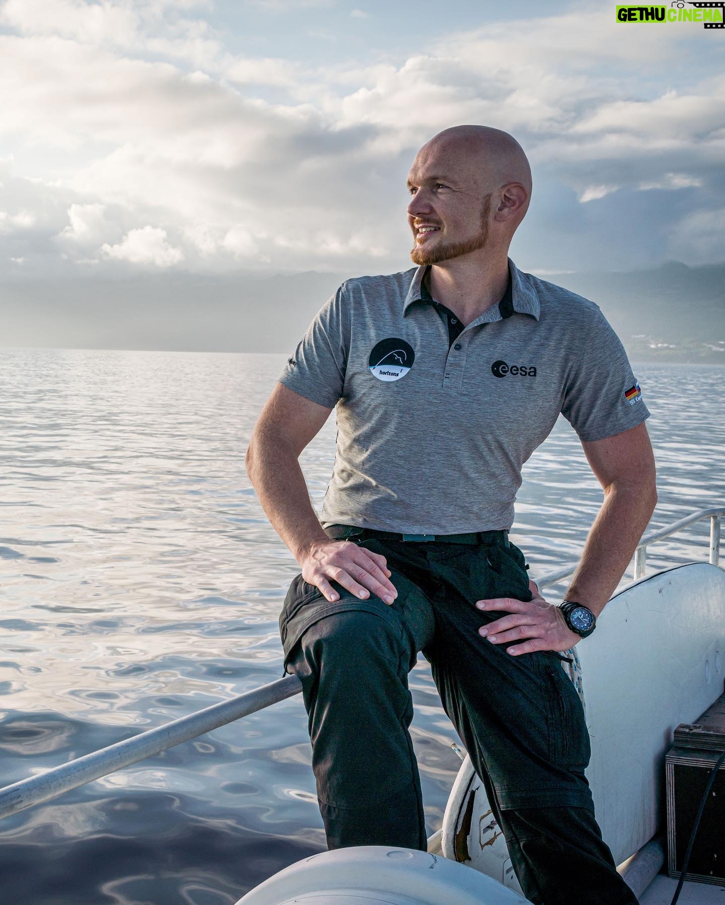 Alexander Gerst - 11.7K Likes - Die Ozeane unserer Erde bilden das grƶĆte Ćkosystem unseres Planeten, und doch sind sie noch erstaunlich unentdeckt und unerforscht. Taucht mit mir in das Unterwasser-Universum ein und entdeckt die Tiefen des Atlantiks. Jetzt in der #ARDMediathek streamen š 1.ard.de/alexander-gerst-auf-expedition oder am Montag, 26.12. um 19:15 Uhr im Ersten.
#Atlantik #Unterwasser #Tiefsee #Klimawandel #UnsereErde @esa_earth @europeanspaceagency #ESA #DasErste @ardmediathek
šøšøšø
1&3. SWR/Maike Simon
2. NASA/ESA-A.Gerst