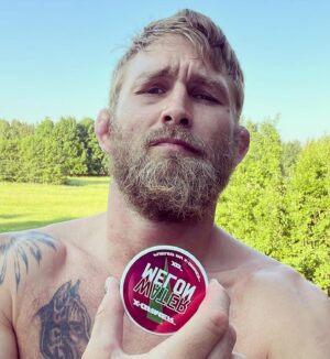 Alexander Gustafsson Instagram - If you’re looking for a new way to refresh and energize, try out the Watermelon Energy Pouch 🍉 @xgamerenergy 

#notobacco 
#noniccotine 
#xgamerenergy 
#energypouches
