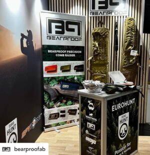 Alexander Gustafsson Instagram - • @bearproofab Tack för alla besök och fina ord om våra produkter på ELMIA Game Fair. Tack EUROHUNT för en lyckad mässa.
@antoniamoa 
@kronhjort5 
@andreastoftling 
@tias_evo 

#shotingrange #shooting #hunting #huntinggear #vapenfodral #skytte #skyttesport @eurohunt_official