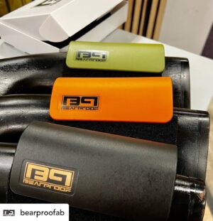 Alexander Gustafsson Instagram - • @bearproofab Tack för alla besök och fina ord om våra produkter på ELMIA Game Fair. Tack EUROHUNT för en lyckad mässa.
@antoniamoa 
@kronhjort5 
@andreastoftling 
@tias_evo 

#shotingrange #shooting #hunting #huntinggear #vapenfodral #skytte #skyttesport @eurohunt_official