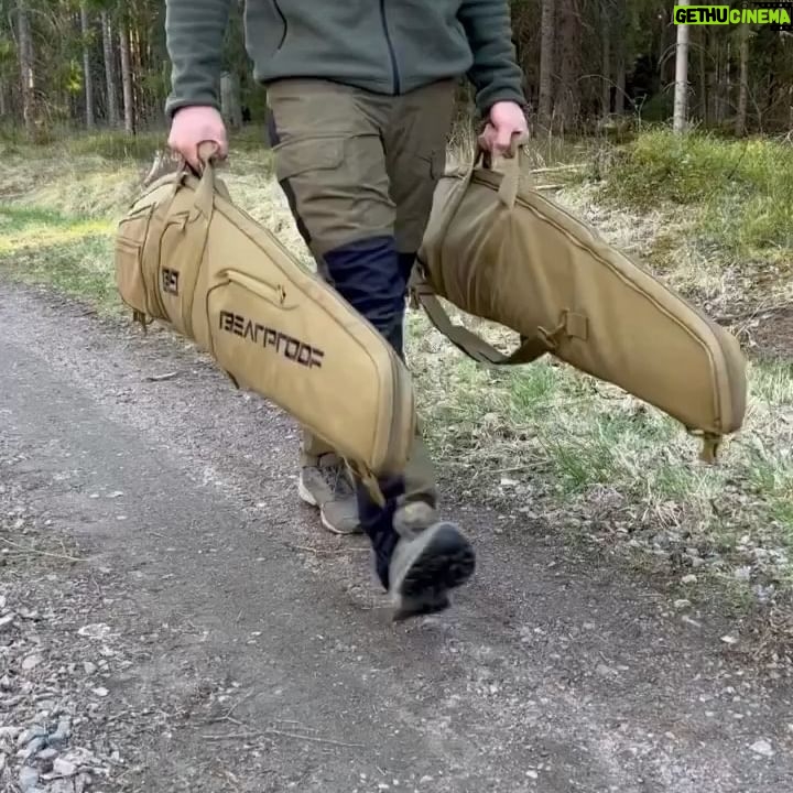 Alexander Gustafsson - 1.3K Likes - Missa inte våra nya produkter från @bearproofab
Vi står i @eurohunt_official monter B05:13 på @elmiagamefair kom förbi och säg hej 💥