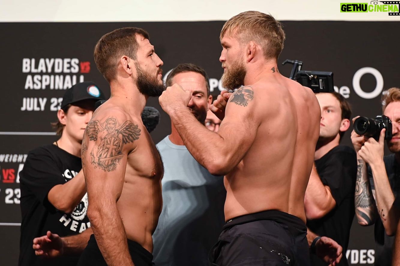 Alexander Gustafsson - 19.9K Likes - Tomorrow we dance and I can’t wait!!! Let’s goooo!!!
📸 @awesomegandalf