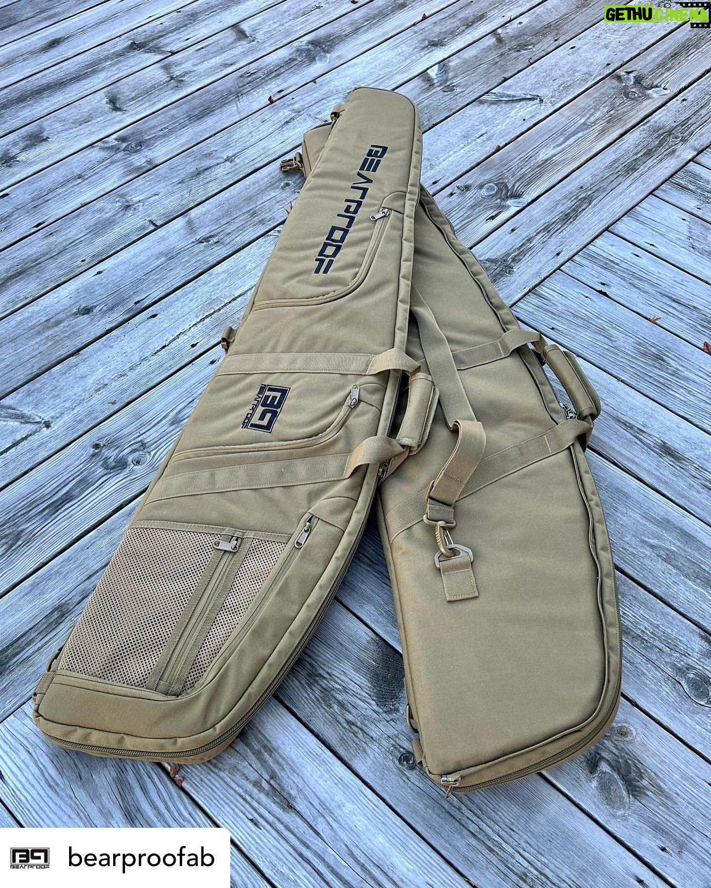 Alexander Gustafsson - 1.3K Likes - Missa inte våra nya produkter från @bearproofab
Vi står i @eurohunt_official monter B05:13 på @elmiagamefair kom förbi och säg hej 💥