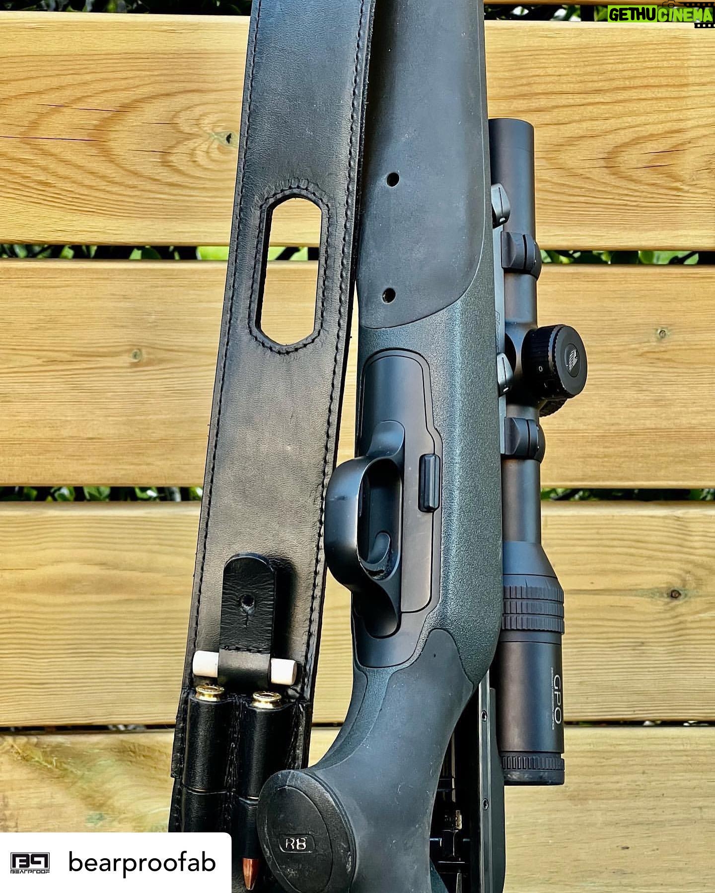 Alexander Gustafsson - 1.3K Likes - Missa inte våra nya produkter från @bearproofab
Vi står i @eurohunt_official monter B05:13 på @elmiagamefair kom förbi och säg hej 💥