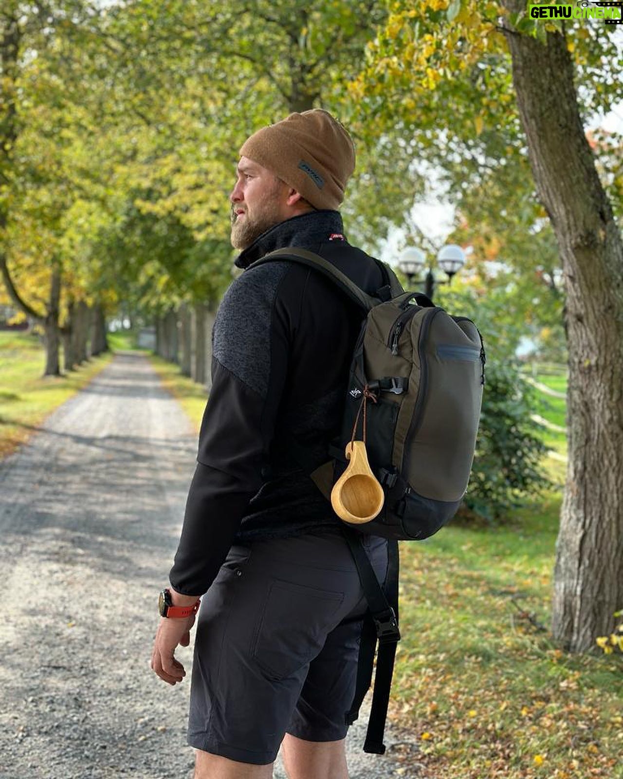 Alexander Gustafsson - 3.2K Likes - Once again @revolutionrace offers 15% discount from today until October 3rd. Use the code MAULER15 on https://bit.ly/RevolutionRace-MAULER15
#AD #natureisyourplayground