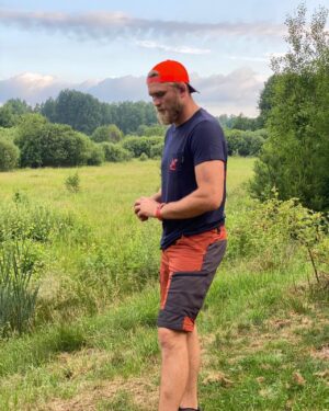 Alexander Gustafsson Instagram - Capture the nature with @revolutionrace use the code MAULER15 for 15% off on their website 🥊