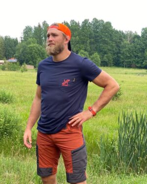 Alexander Gustafsson Instagram - Capture the nature with @revolutionrace use the code MAULER15 for 15% off on their website 🥊