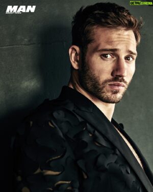 Alexander Lincoln Instagram - Wicked talking to @_manabouttownuk a few weeks ago and being put in some lovely garms which are  probably way out my price range…
Pre order through their website or insta if you want a copy 🤙🤙🤙🤙

Photography by @smiggi 
Fashion by @toyotsuchiya 
Words by @scarlintheshire 
Grooming by @kim.kiefer at @afrankagency 
Production Director @morganemillot 
Fashion assistant @flossiehurd 
Production assistant @kaijon___ 
Special thanks to @lostnfoundstudios