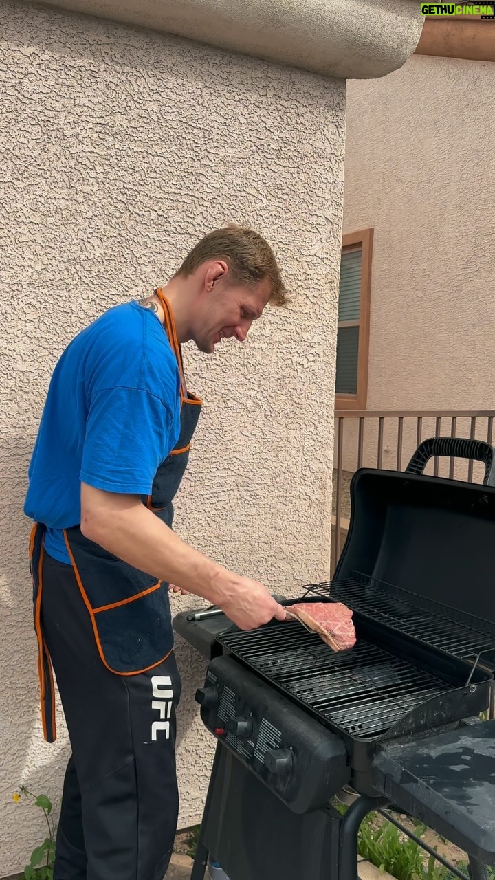 Alexander Volkov - 109.9K Likes - Then all universe says it’s time to chill.