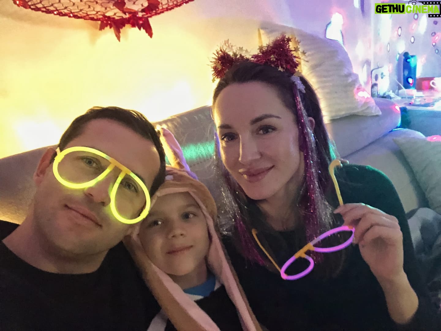 Alexandr Kerzhakov - 9.8K Likes - Вчерашнее семейное #birthdayparty
😍🤗🎉🎊🎉🎊🎉🧨🧨🎈🎈🎈🧨