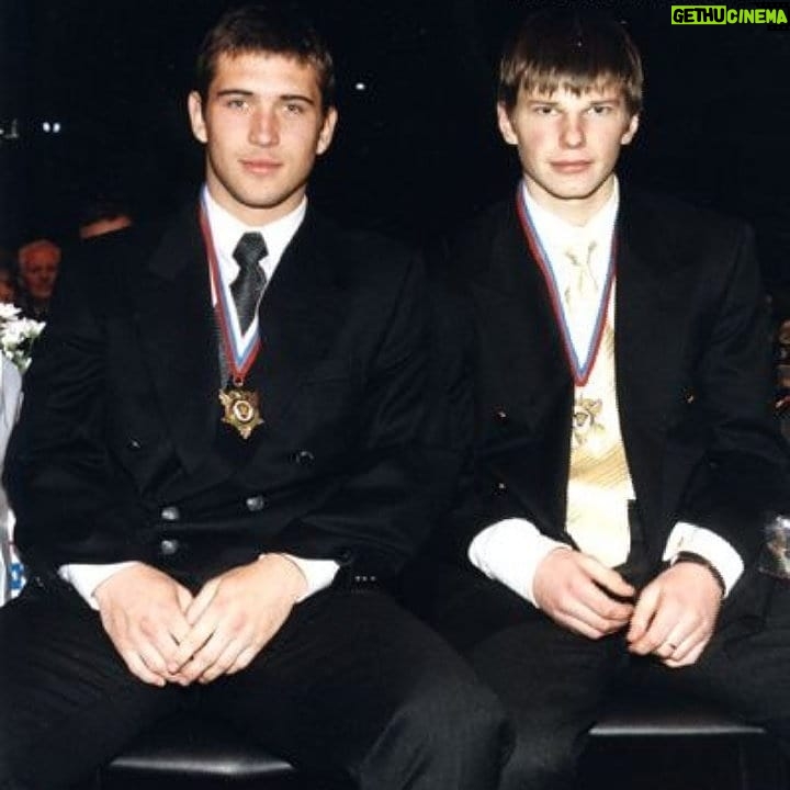 Alexandr Kerzhakov - 14.5K Likes - Сегодня в 18.00 выходим в прямой эфир с @andrey.arshavin10 😉!!! Что хотели бы узнать, спросить, услышать пишите в комментариях 👇
