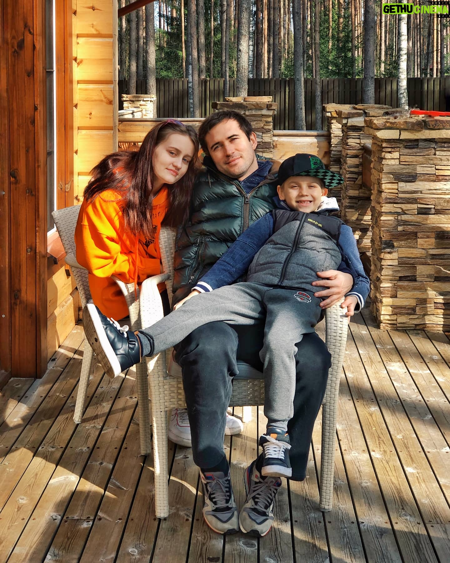 Alexandr Kerzhakov - 11K Likes - Весна пришла.🌼🥰
#stayhome