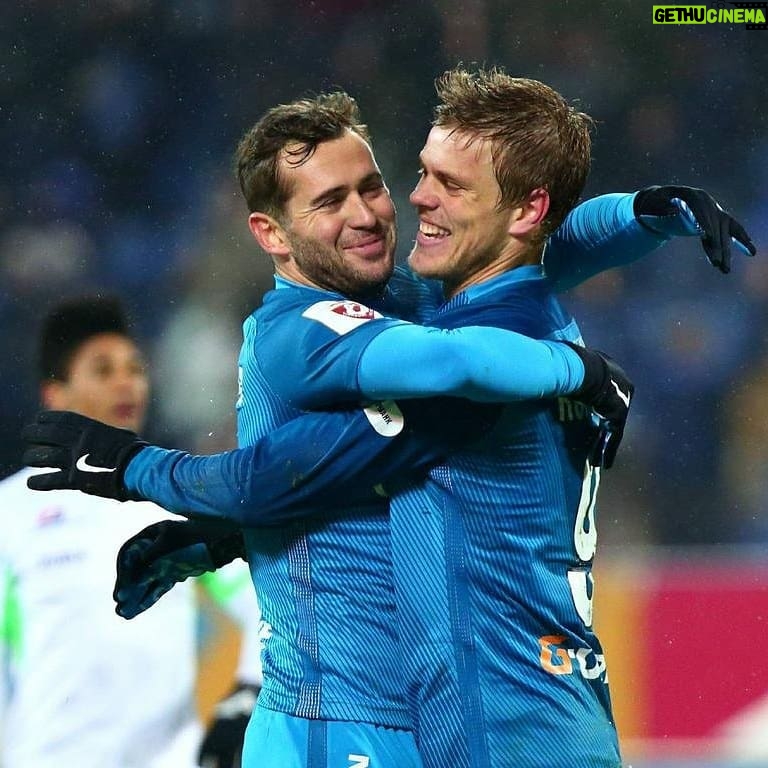 Alexandr Kerzhakov - 10.6K Likes - Завтра 04.04 прямой эфир в 18.00 с @kokorin9 🐽! Свои вопросы оставляйте в комментариях 👇
