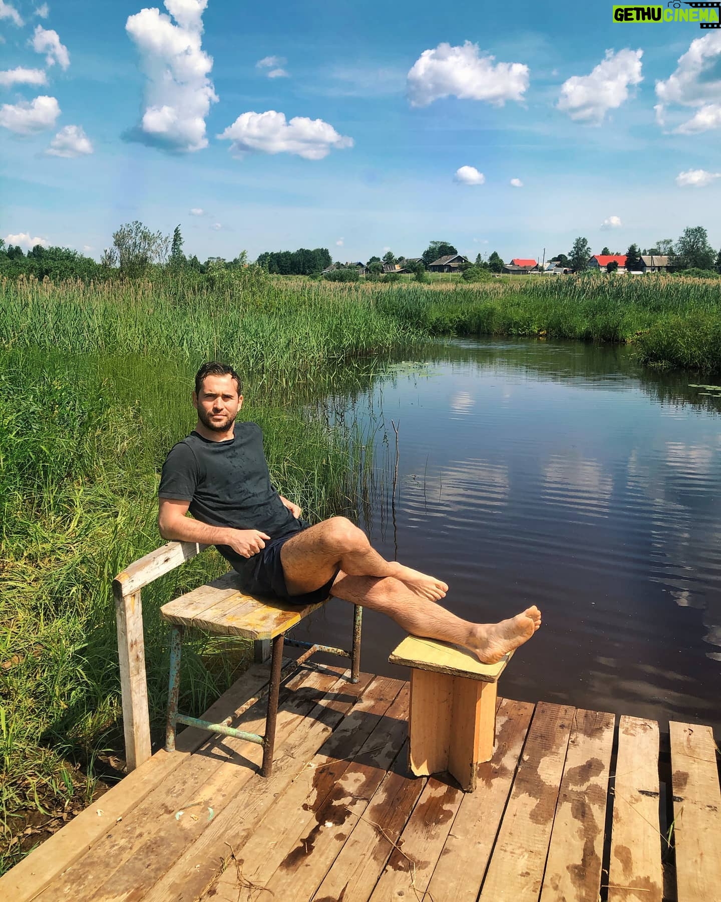 Alexandr Kerzhakov - 11.3K Likes - Появилась свободная минутка чтобы запостить для вас фото, пока батлер отправился за коктейлем в вип-лаундж.🍹
#luxuryvillagelifestyleresortandspa