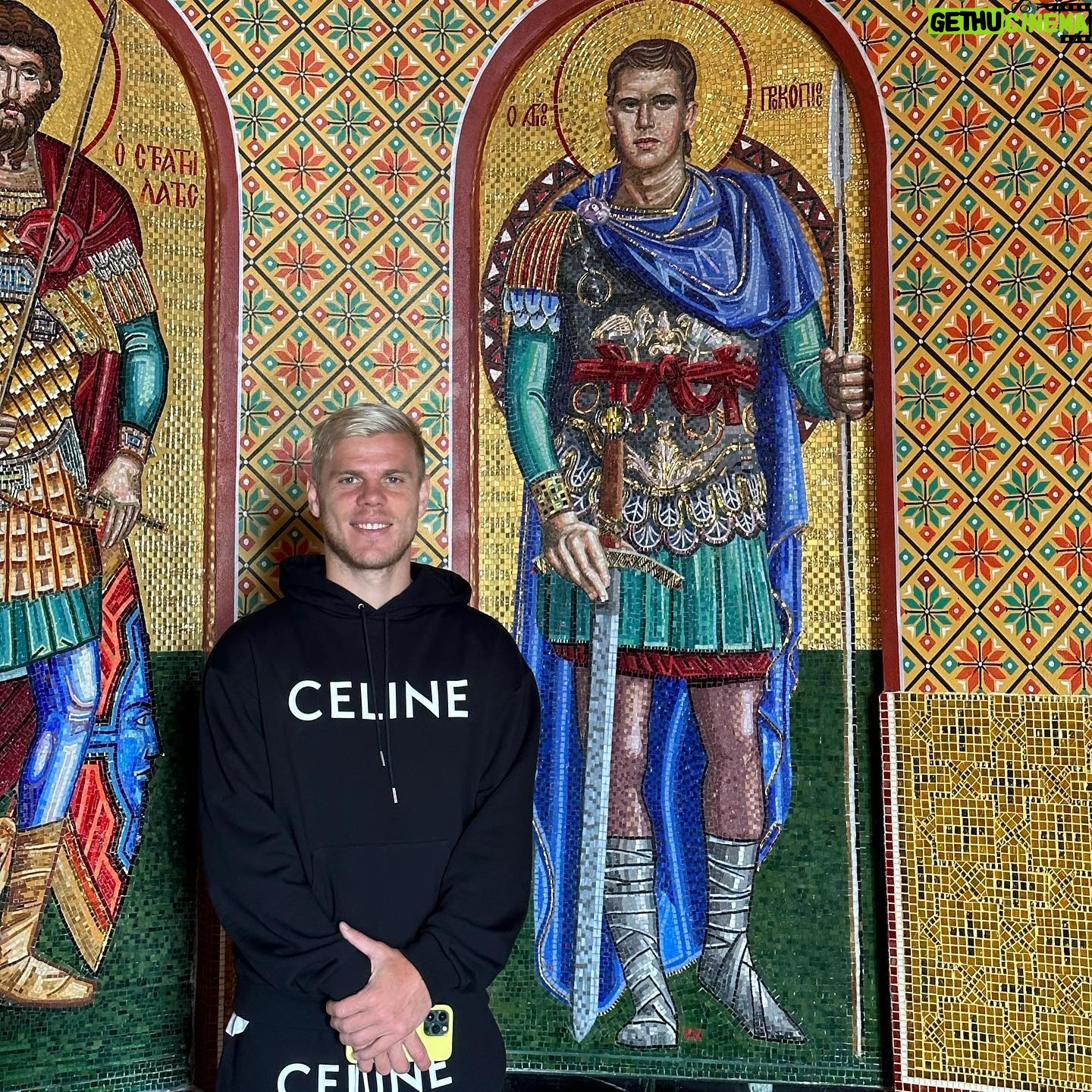 Alexandr Kokorin - 4.8K Likes - 🙏👨👦