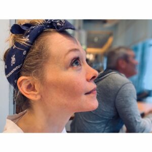 Alexandra Holden Instagram - Looking forward to all that 2021 was to offer...

#hope #health