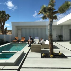 Alexandra Holden Instagram - Joshua Tree is full of hidden gems!  I just didn’t know two of them would be living at our Airbnb...