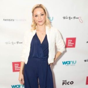 Alexandra Holden Instagram - I was honored to be a part of ‘With Love From California’ a night of one act plays to raise money for hurricane relief on Sunday. 💌🎟💋Thank you @kellyfrye @ryanmichelleb @pommyrantz @elizabethhigginsclark and @bsvogue99 It was a fabulous night, and a great cause! 😘 #withlovefromcalifornia #picoplayhouse #hurricanerelief #charity