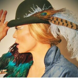 Alexandra Holden Instagram - I was lucky enough to model for my dear friend Angelina @divinedynamics she makes such beautiful things!  #hat #hautecouture #fashiondesigner #feather