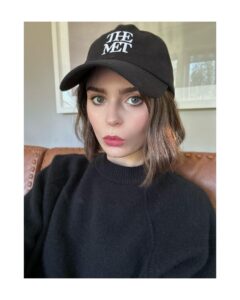 Actress Alexandra Krosney HD Instagram Photos and Wallpapers December 2022