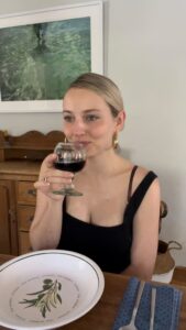 Actress Alexandra Kyle HD Instagram Photos and Wallpapers October 2023