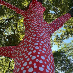Alexandra Munroe Instagram - Today, I led a tour for Guggenheim patrons to Kusama’s “Cosmic Nature” show at #nybg. The summer has settled in, offering a rich living environment for Kusama’s art to thrive. It was our first in-person gathering in over a year! And, the catalogues just arrived, featuring my essay on Kusama and panpsychism, “Forget Yourself and Become One with Nature!” Please order and enjoy! 

#nybgkusama #cosmic #kusama #guggenheim #thankyou