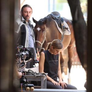Alexandra Tavoulari Instagram - •Και σαν τίτλους τέλους εγώ θα αφήσω εδώ λίγες απο τις στιγμές της «γυναίκας χωρίς όνομα» από τα backstage! Περάσαμε πολλά και όμορφα και δύσκολα και εύκολα και τέλος έμειναν μόνο τα καλά!•
Κλείνοντας ένα πολύ δυνατό κεφάλαιο, ευχαριστώ τους: 
@georgepofantis @theanokyriaki @xenia74 @alina_evang @pattaelenh @stavroskapelouzos @manoliviki @linoschristodoulou @penelope_mls @joiskoukou @vaniakara7 @victoria_chalioti @chrysark_makeup @kallypolizopoulou @nekanagn @dionysislampiris @mariannatoumasatou @ivansvitailo @kyfa @dora_makrygianni @thanasispatriarcheas @panos_natsis @kazanas.kostas @afromark @antonisvlontakis @athitakis_yiannis_official @valadisdim @sofia_priovolou