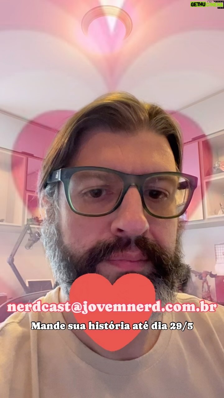 Alexandre Ottoni - 3.4K Likes - Mande suas histórias de amor e derrota para o Nerdcast Dia dos Namorados para nerdcast@jovemnerd.com.br até dia 29/5.
Coloque no assunto do e-mail: Dia dos Namorados - “sua história”. Pode ser “derrota”, “pedido de casamento”, “declaração”, “pessoa procura”, “história maluca”.
Não perca a oportunidade de mudar sua vida amorosa (pra pior) participando do Nerdcast mais romântico do ano! ❤️😆❤️