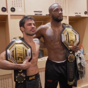 Alexandre Pantoja Instagram - 🇧🇷: Campeão do peso-moca 🫱🏼‍🫲🏿Campeão dos meio-médios
🇺🇲: Flyweight champion 🫱🏼‍🫲🏿 Welterweight champion